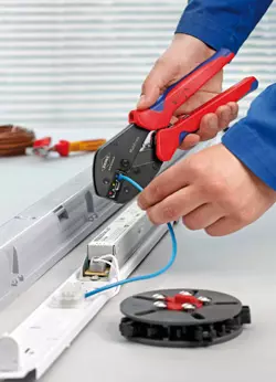 Ручной обжимник KNIPEX KN-973302